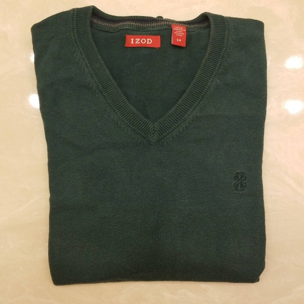 IZOD Dark Green V-Neck Sweater